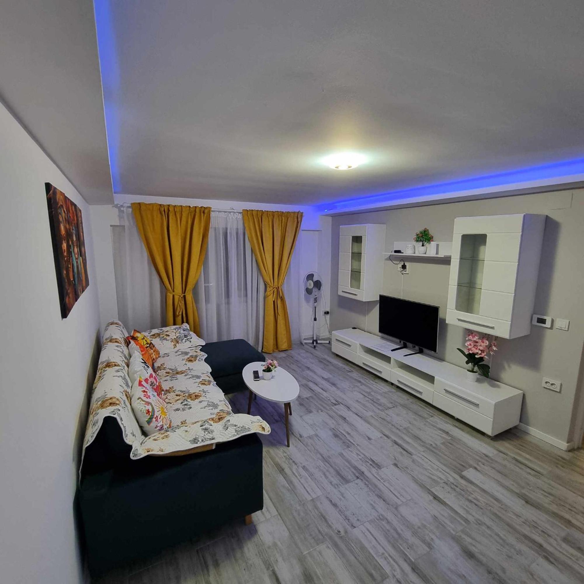 Luxurious Apartment With 3 Rooms And 2 Bathrooms In Corabia Экстерьер фото